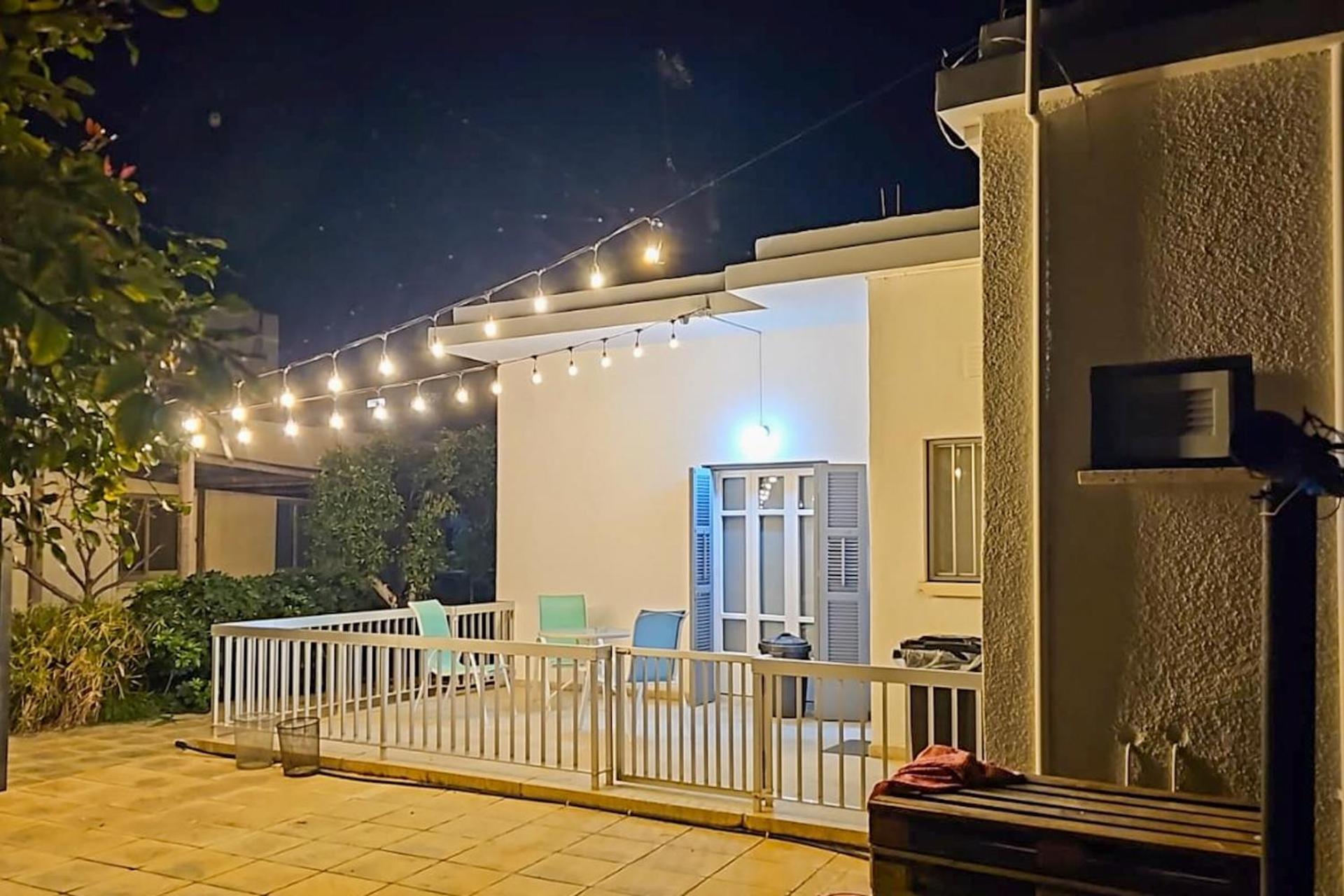 The Lemon Tree Hostel Larnaca Exterior photo
